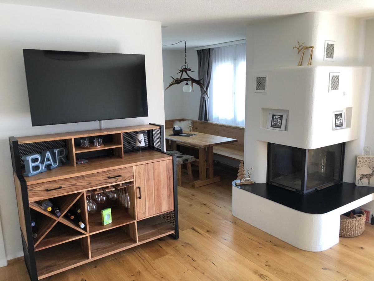 Renovated 3 Rooms Apartment In Ruschein Near Laax Esterno foto